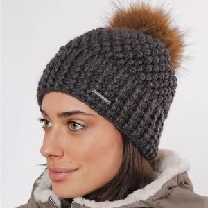 BNWT RINO & PELLE Kevina Beanie - Charcoal